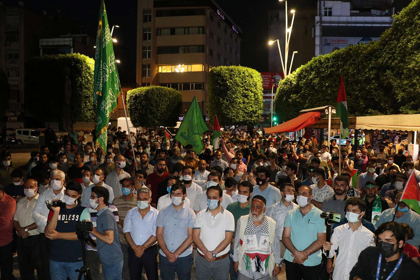 Adana Kudüs için tek yürek oldu Adana Kudüs için tek yürek oldu